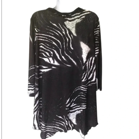 Lior Paris Allison tunic black white animal print 3/4 sleeve handkerchief S - Picture 7 of 9